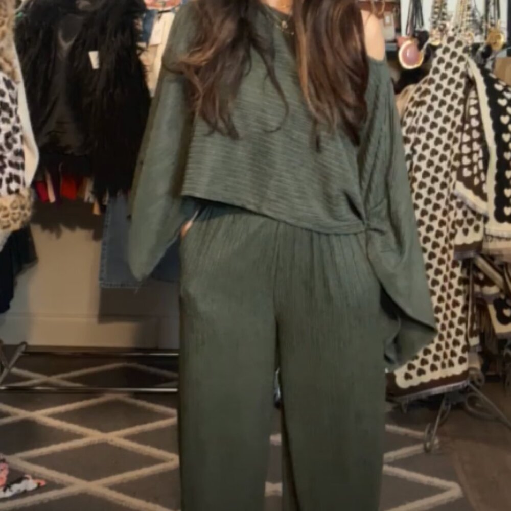 Fabulous Wide Leg Pants and Tunic Top set